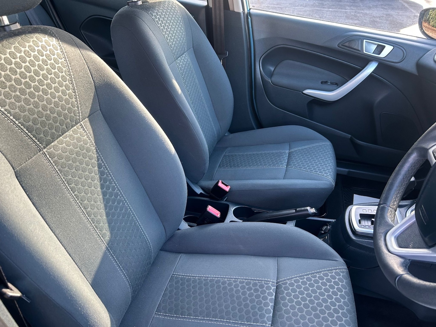 Used Ford Fiesta 2012 for sale - 77311125: Photo 12