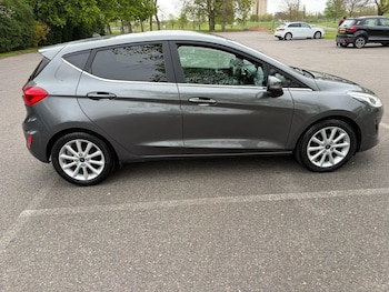 Used Ford Fiesta 2018 for sale - 78475310: Photo
