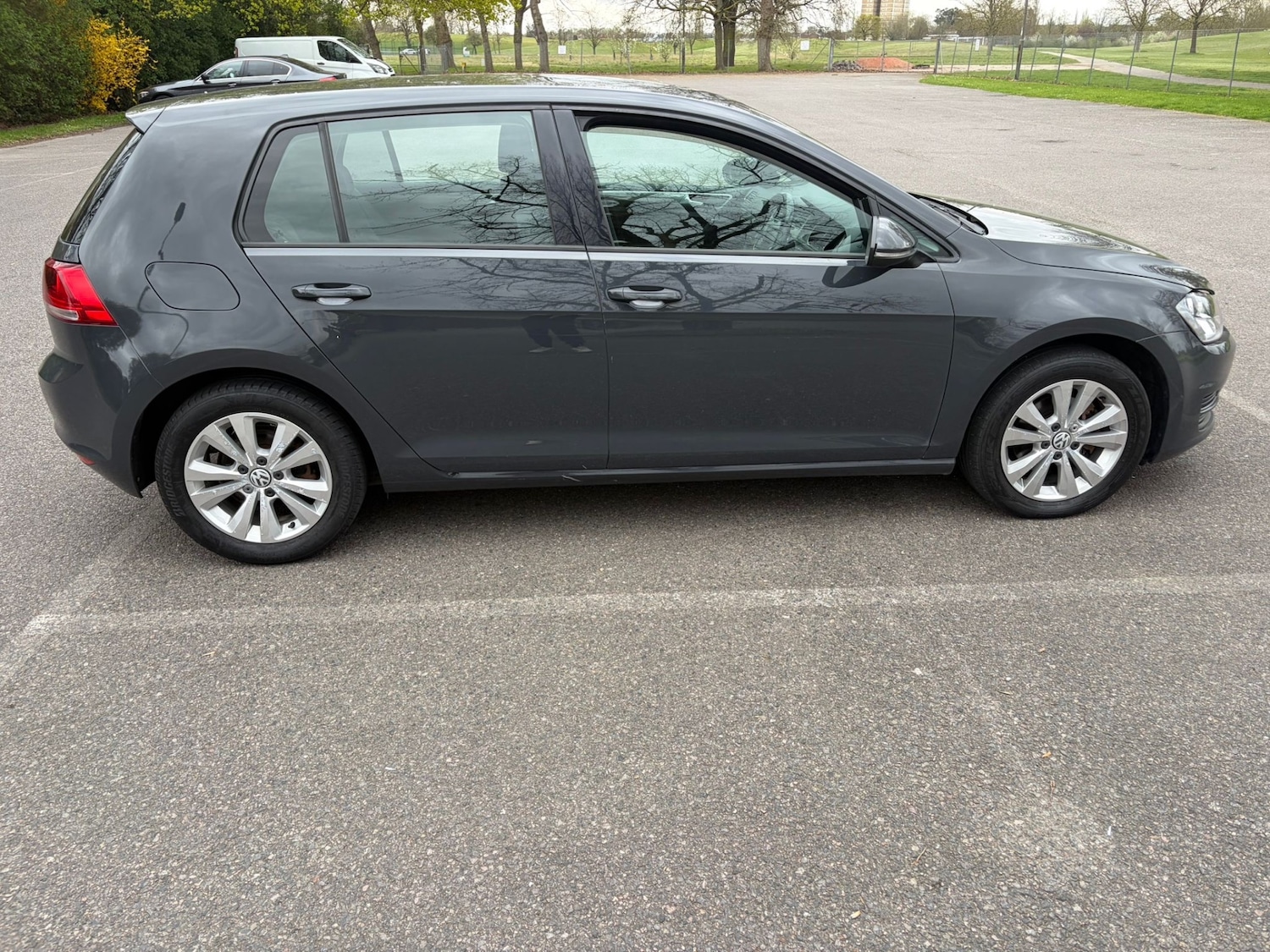 Used Volkswagen Golf 2014 for sale - 78218041: Photo 2