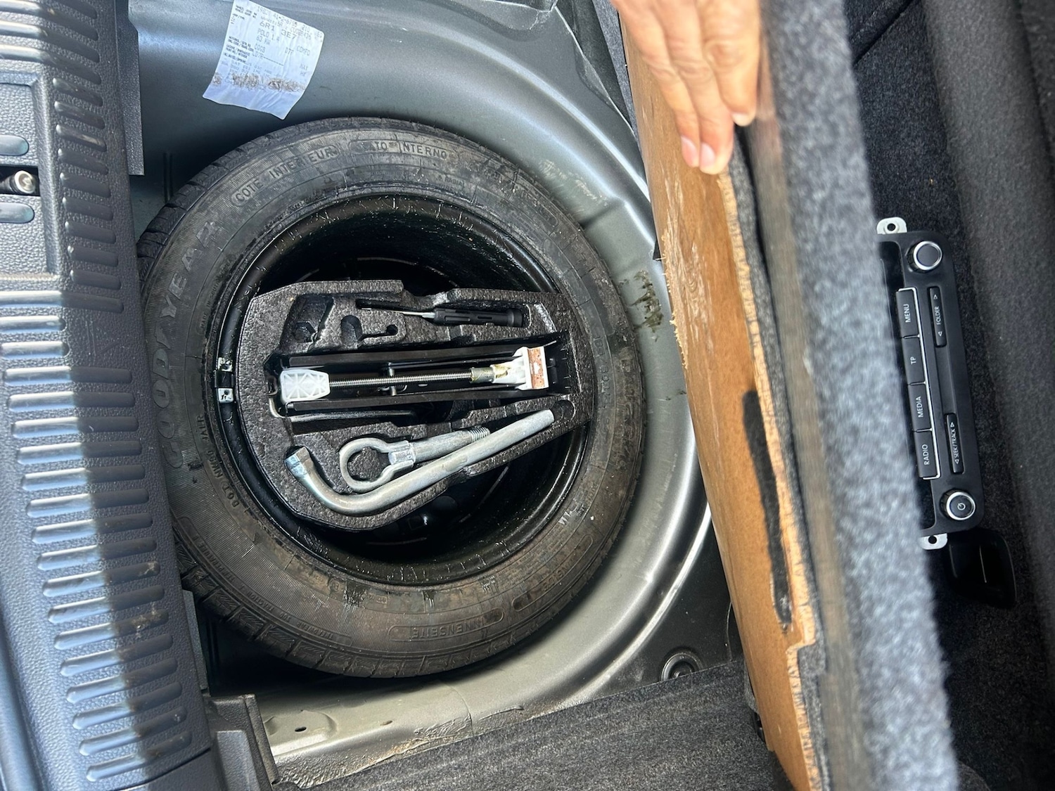 Used Volkswagen Polo 2011 for sale - 76438440: Photo 17