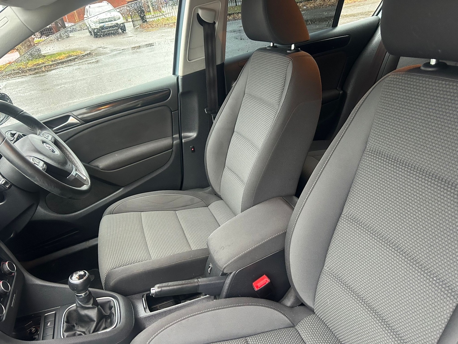 Used Volkswagen Golf 2011 for sale - 76855338: Photo 19