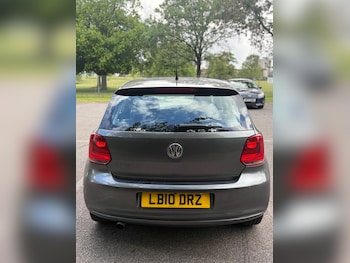 Used Volkswagen Polo 2010 for sale - 78633911: Photo