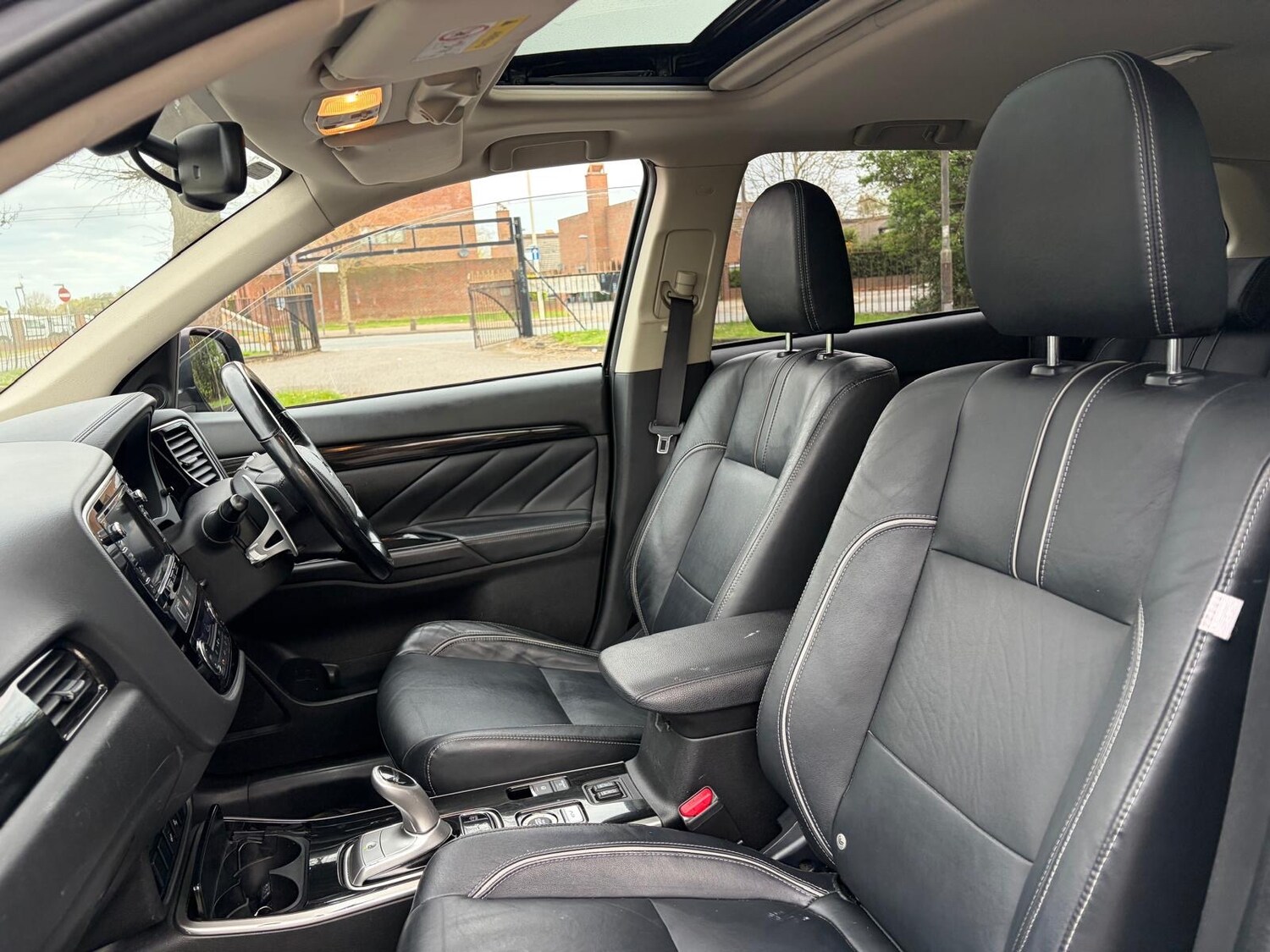 Used Mitsubishi Outlander 2017 for sale - 78156479: Photo 16