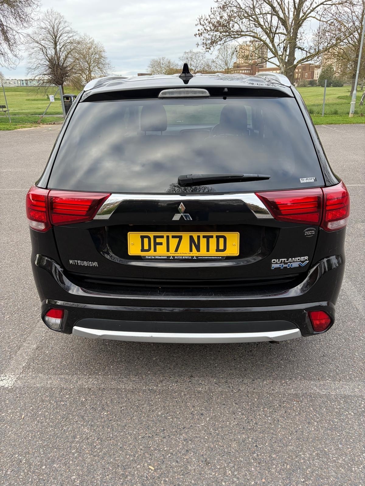 Used Mitsubishi Outlander 2017 for sale - 78156479: Photo 4