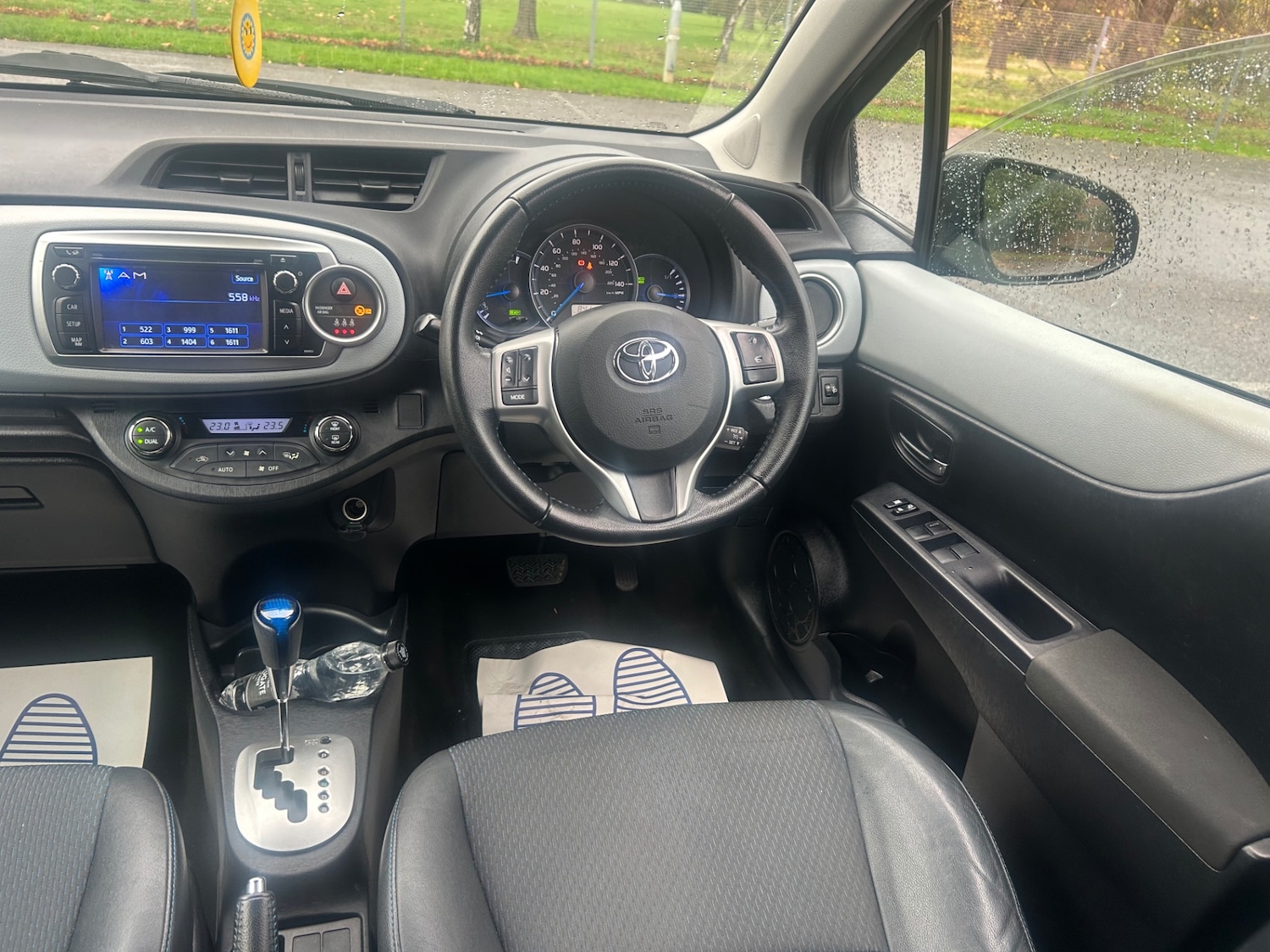 Used Toyota Yaris 2012 for sale - 76596106: Photo 16