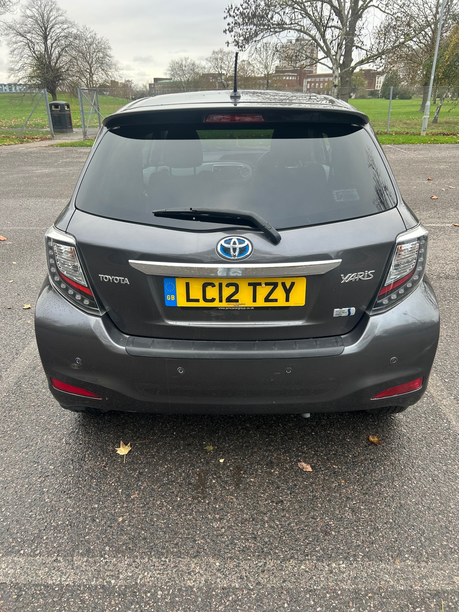 Used Toyota Yaris 2012 for sale - 76596106: Photo 4