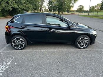 Used Hyundai i20 2023 for sale - 75807474: Photo