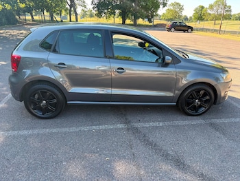 Used Volkswagen Polo 2011 for sale - 79153992: Photo