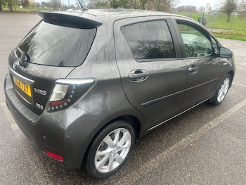 Used Toyota Yaris 2012 for sale - 76594629: Photo