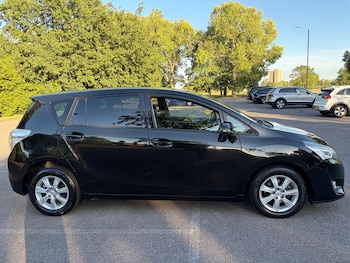 Used Toyota Verso 2015 for sale - 79091614: Photo