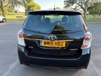 Used Toyota Verso 2015 for sale - 79091614: Photo
