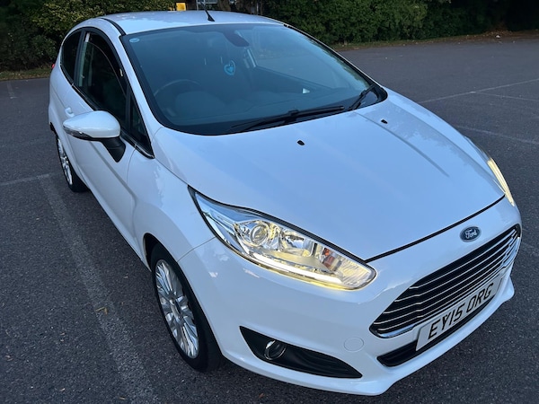 Used Ford Fiesta 2015 for sale - 76218198: Photo 1