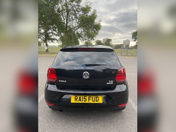 Used Volkswagen Polo 2015 for sale - 75608505: Photo
