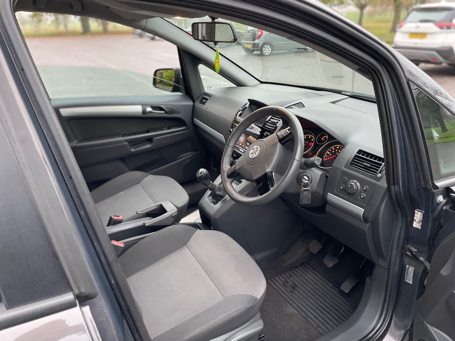 Used Vauxhall Zafira 2014 for sale - 76589989: Photo 10