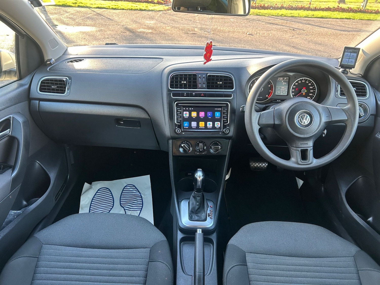 Used Volkswagen Polo 2014 for sale - 76942298: Photo 12