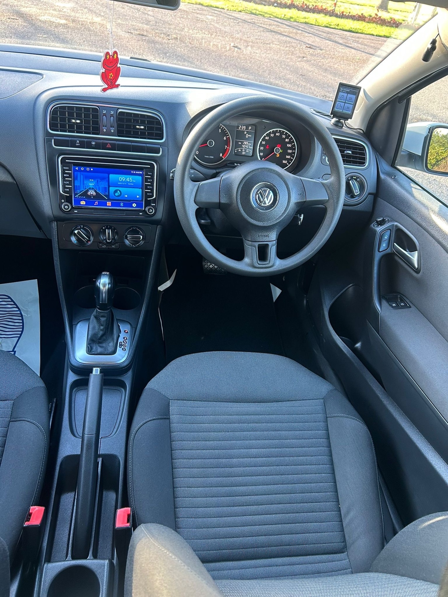 Used Volkswagen Polo 2014 for sale - 76942298: Photo 17