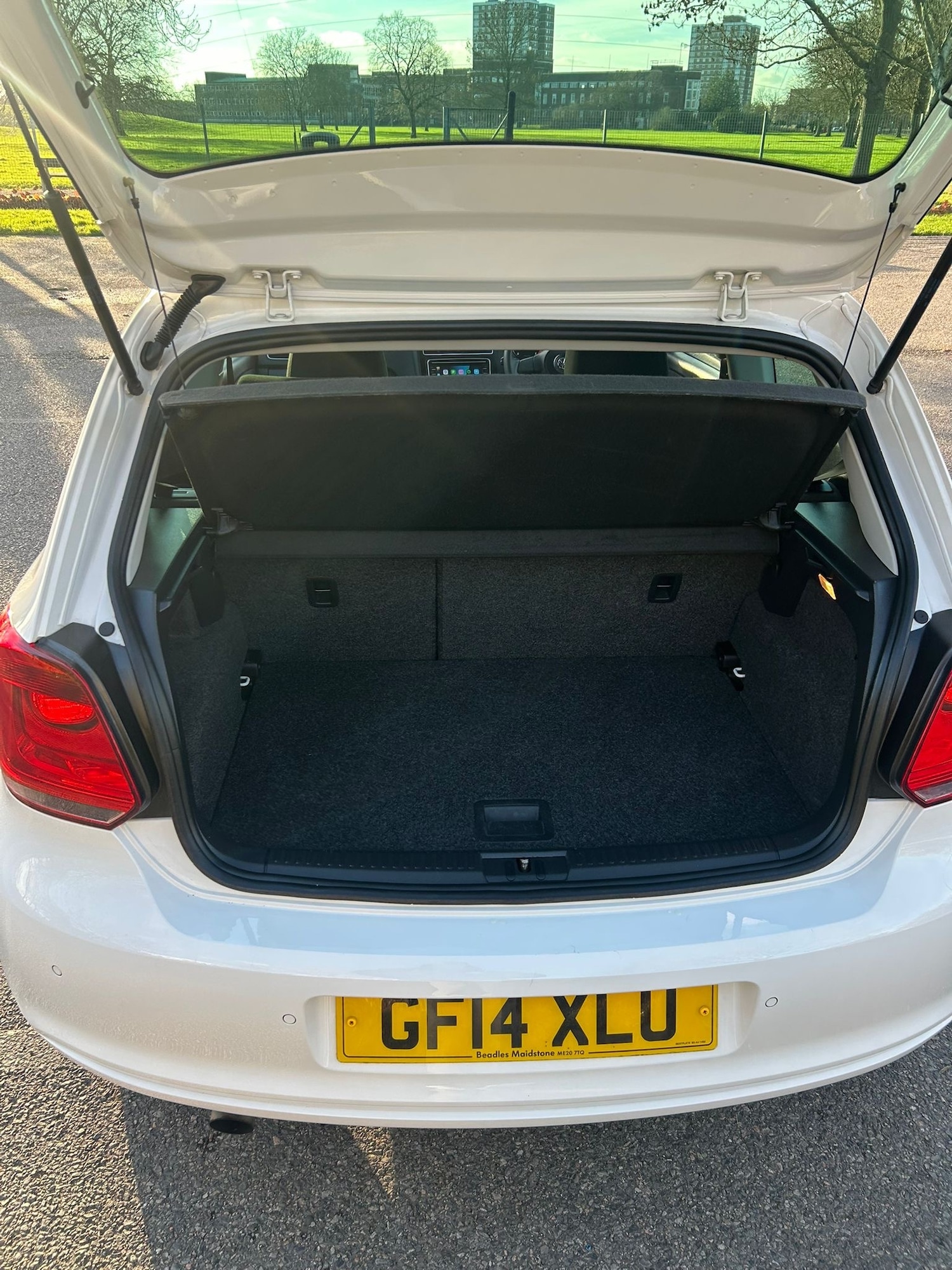 Used Volkswagen Polo 2014 for sale - 76942298: Photo 23