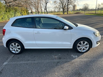 Used Volkswagen Polo 2014 for sale - 76942298: Photo