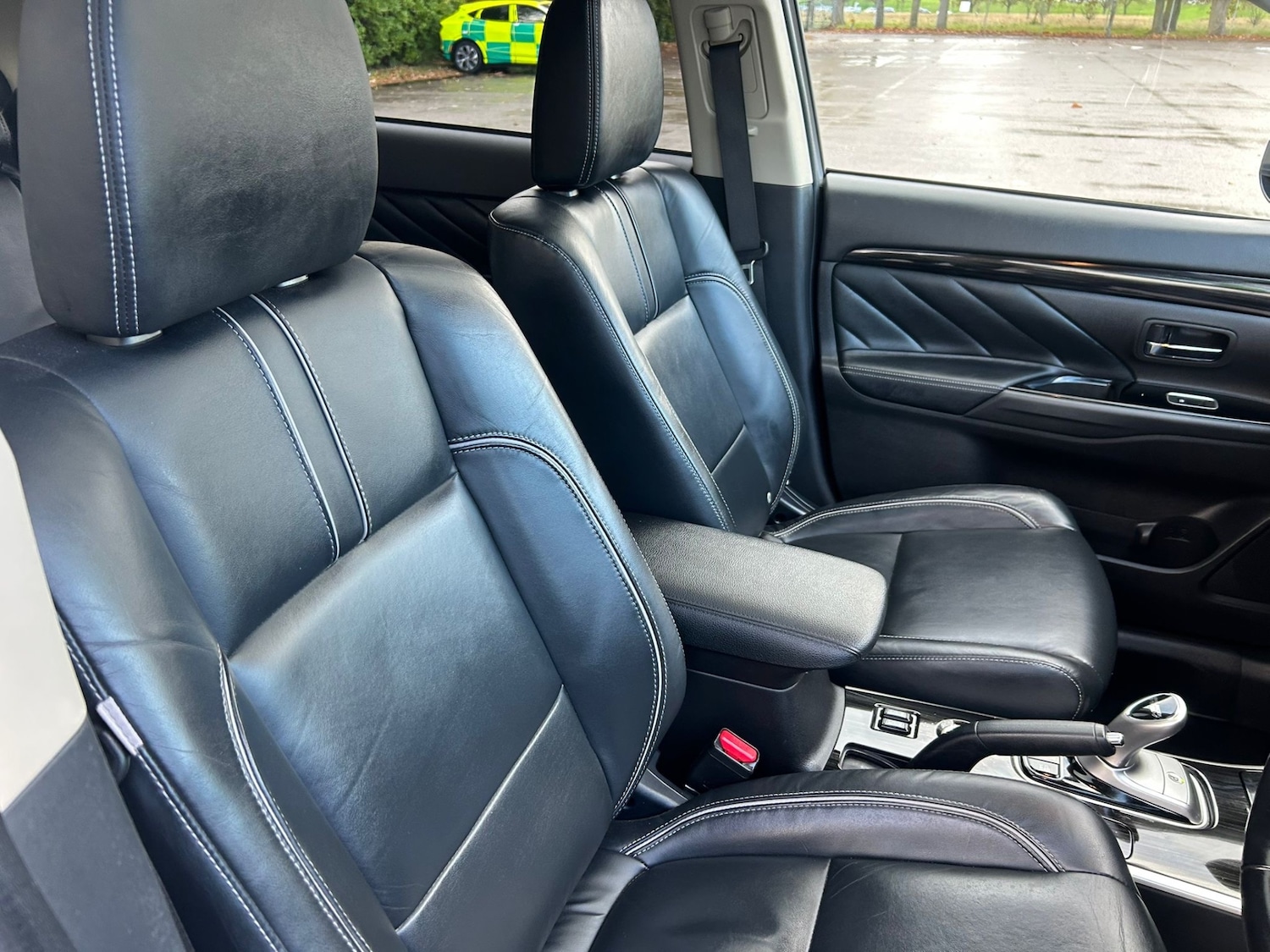 Used Mitsubishi Outlander 2016 for sale - 76669216: Photo 10