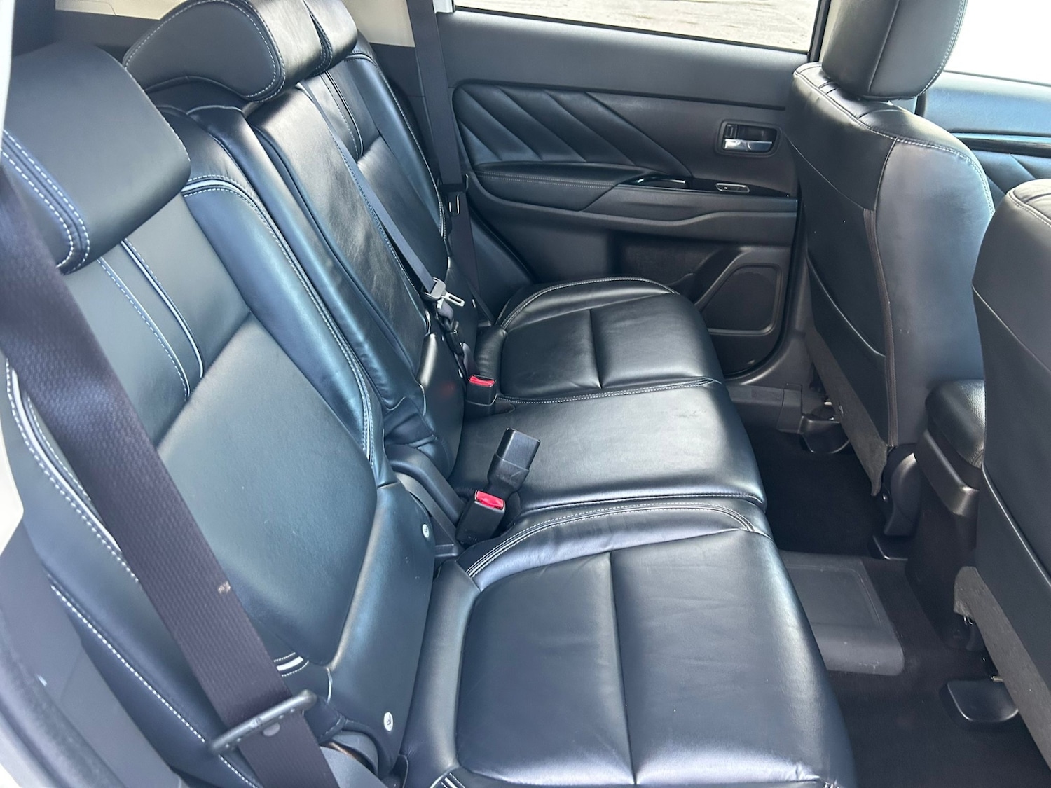 Used Mitsubishi Outlander 2016 for sale - 76669216: Photo 11