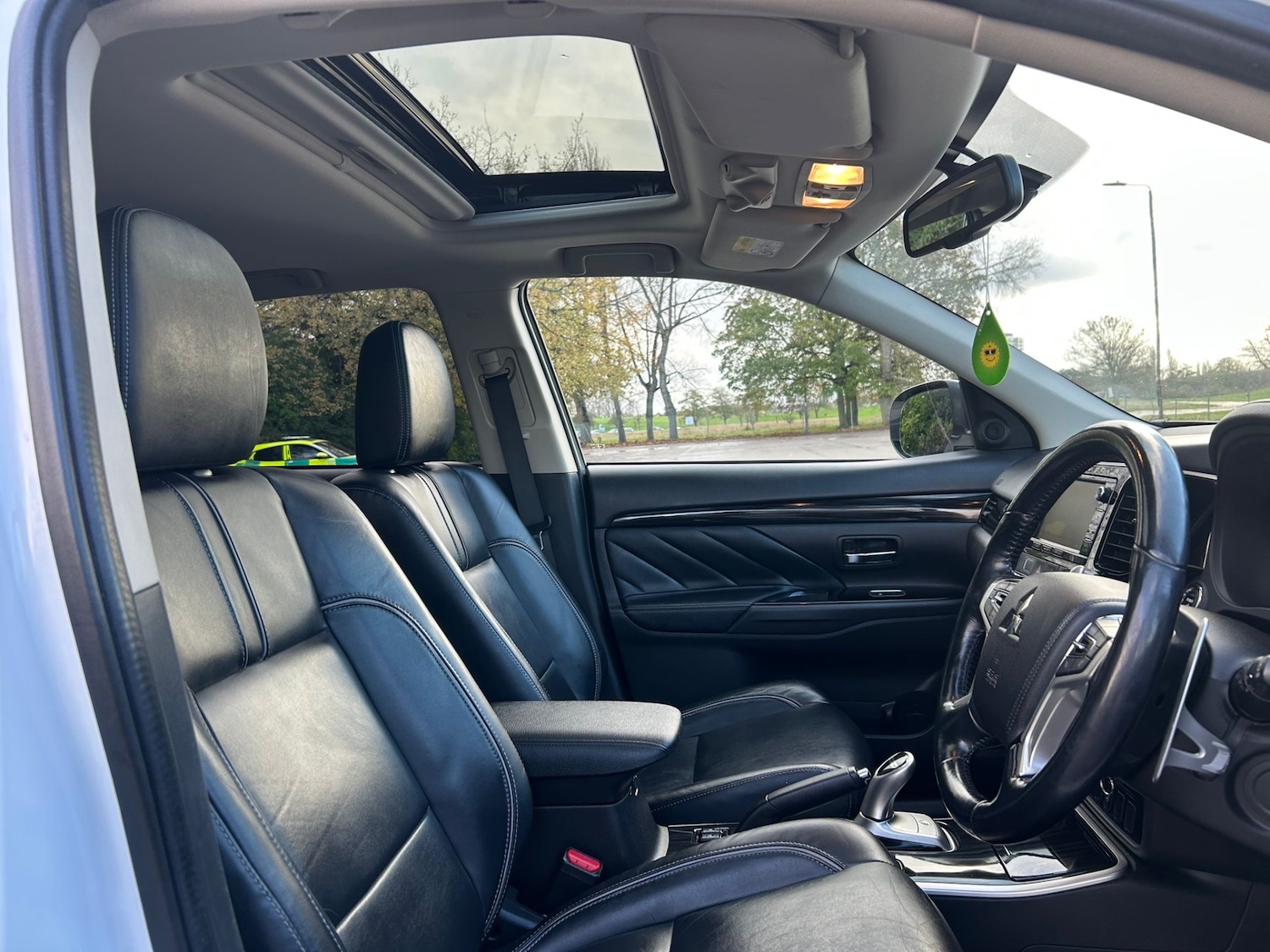 Used Mitsubishi Outlander 2016 for sale - 76669216: Photo 9