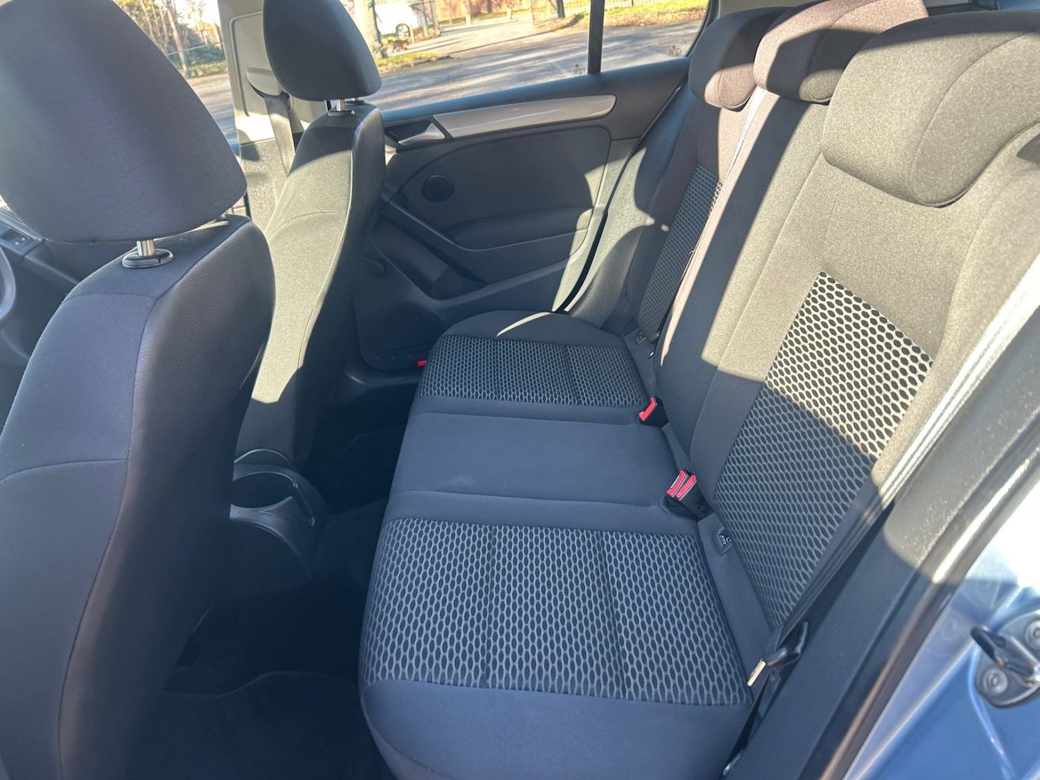 Used Volkswagen Golf 2010 for sale - 76758743: Photo 15