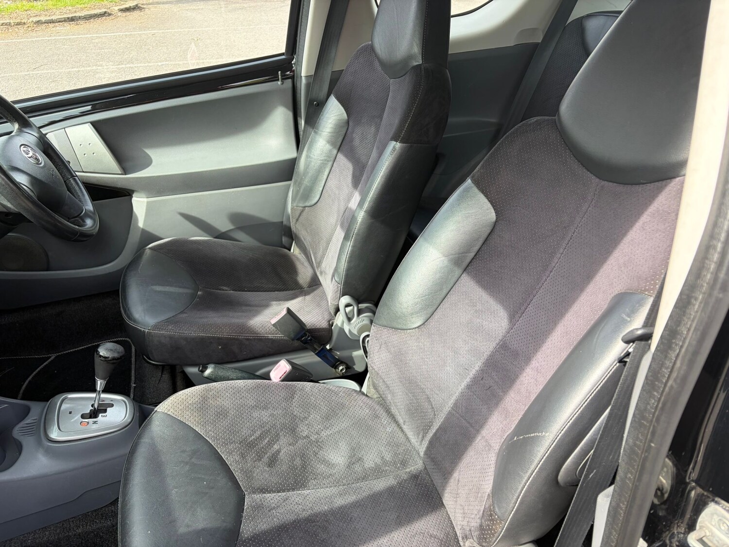 Used Toyota AYGO 2010 for sale - 78145974: Photo 15