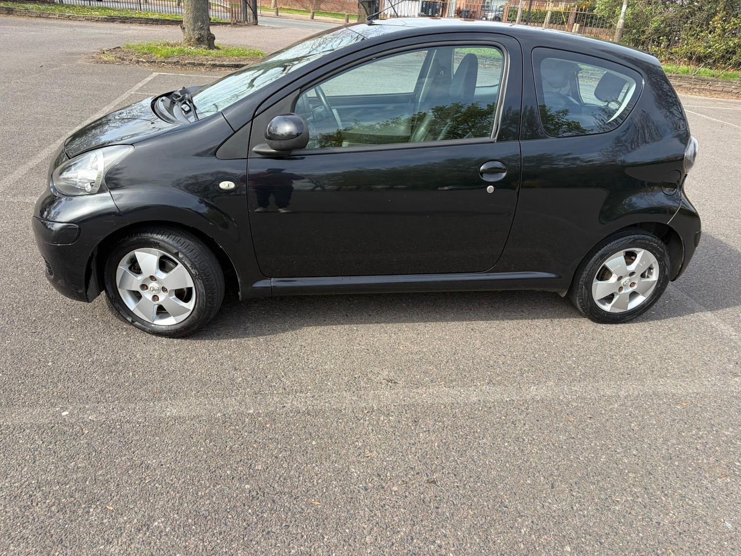 Used Toyota AYGO 2010 for sale - 78145974: Photo 6