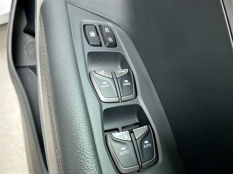 Used Hyundai Santa Fe 2018 for sale - 78172193: Photo 34