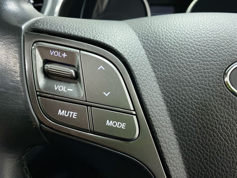 Used Hyundai Santa Fe 2018 for sale - 78172193: Photo 38