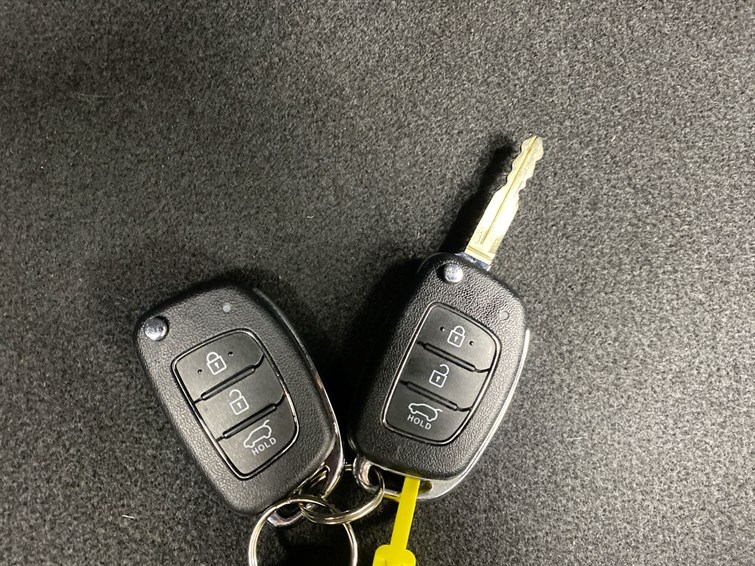 Used Hyundai i10 2023 for sale - 78081417: Photo 56