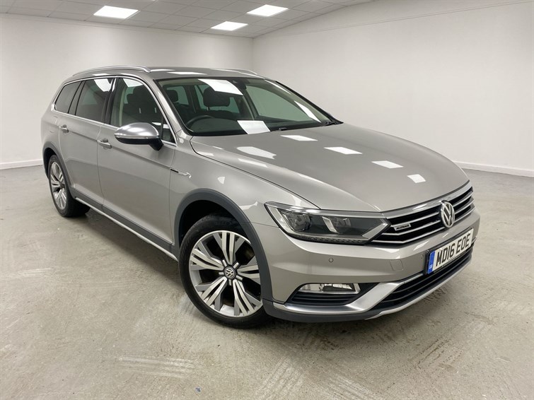 Used Volkswagen Passat 2016 for sale - 77627022: Photo 1