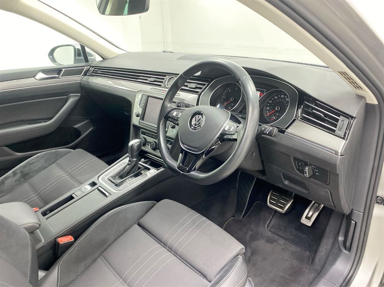 Used Volkswagen Passat 2016 for sale - 77627022: Photo 33
