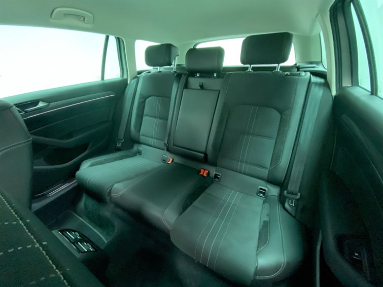 Used Volkswagen Passat 2016 for sale - 77627022: Photo 8