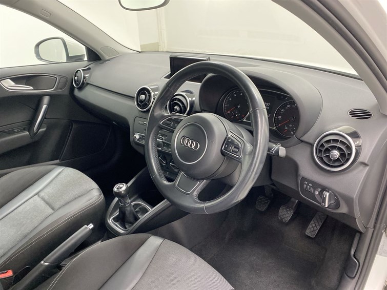 Used Audi A1 2015 for sale - 77280528: Photo 32