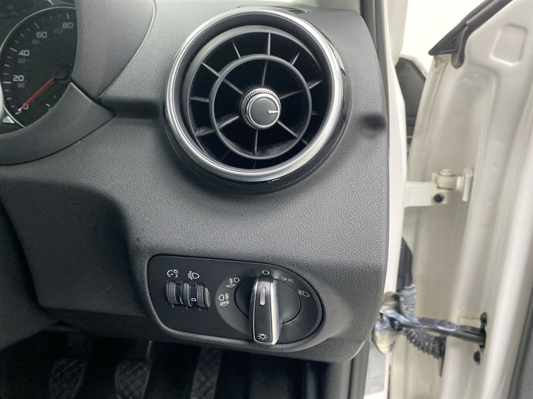 Used Audi A1 2015 for sale - 77280528: Photo 35