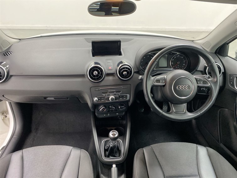 Used Audi A1 2015 for sale - 77280528: Photo 4