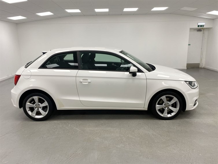 Used Audi A1 2015 for sale - 77280528: Photo 5