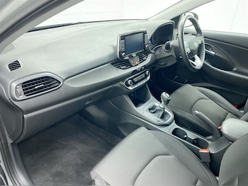 Used Hyundai i30 2017 for sale - 79454678: Photo