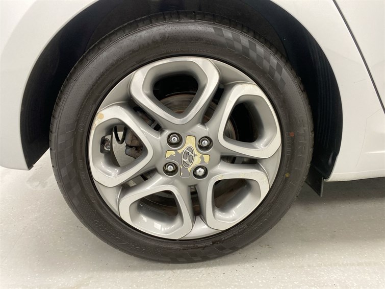 Used Hyundai i20 2018 for sale - 77210502: Photo 17