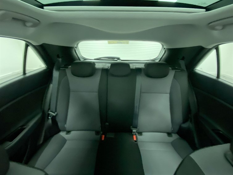 Used Hyundai i20 2018 for sale - 77210502: Photo 8