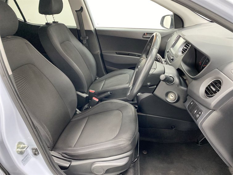 Used Hyundai i10 2020 for sale - 77971267: Photo 31