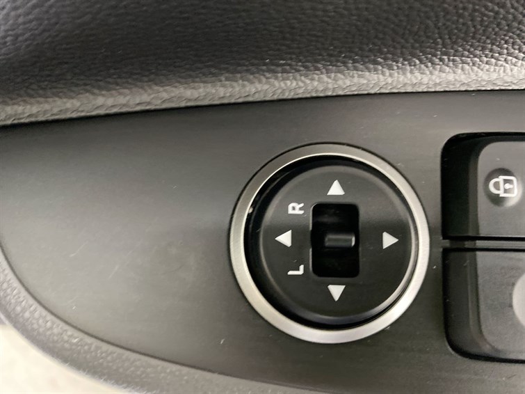 Used Hyundai i10 2020 for sale - 77971267: Photo 34