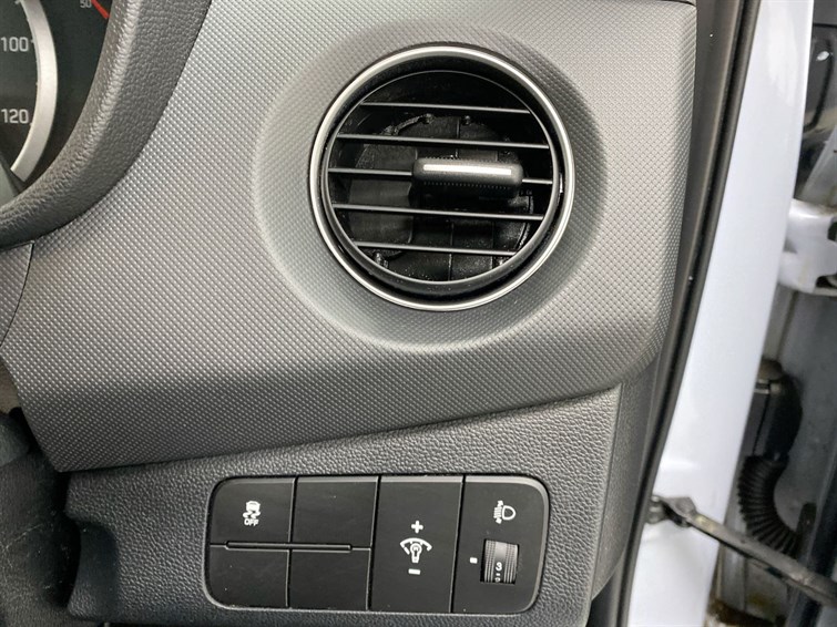 Used Hyundai i10 2020 for sale - 77971267: Photo 35