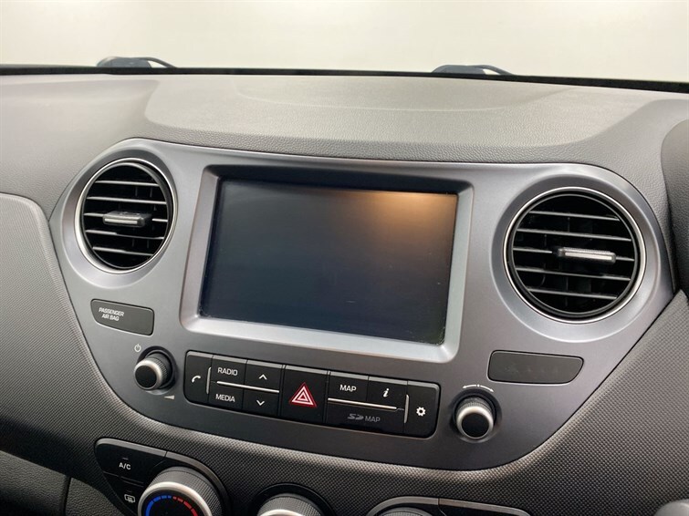 Used Hyundai i10 2020 for sale - 77971267: Photo 44