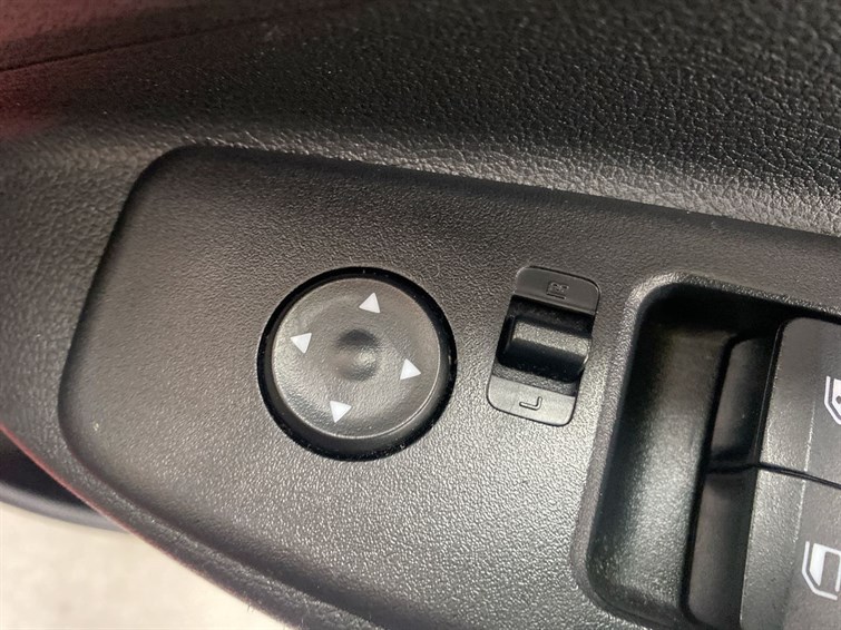 Used Hyundai i10 2023 for sale - 77599679: Photo 35