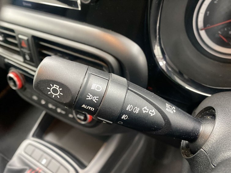 Used Hyundai i10 2023 for sale - 77599679: Photo 39