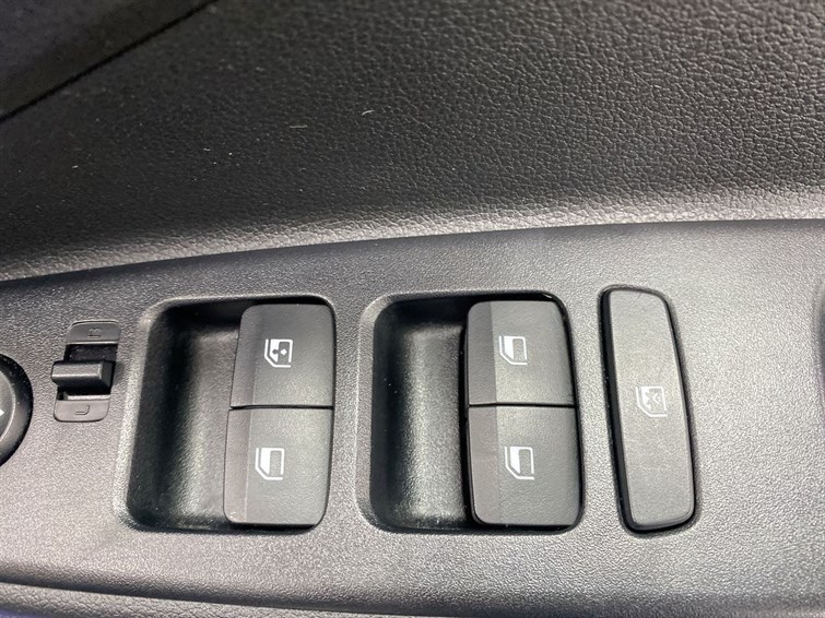 Used Hyundai i10 2022 for sale - 77210461: Photo 33