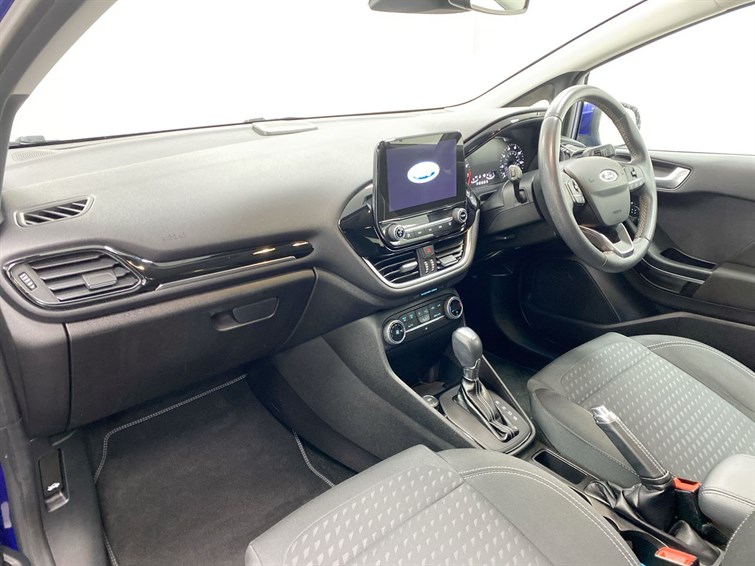 Used Ford Fiesta 2017 for sale - 77512120: Photo 2