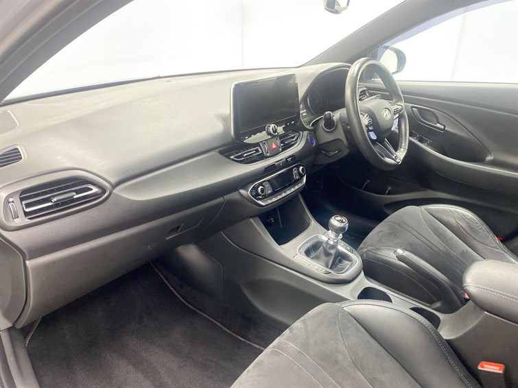 Used Hyundai i30 2022 for sale - 77724802: Photo 2